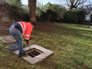 Vidange-fosse-septique-vidange-bac-a-graisse-inspection-camera-canalisation.jpg_03-scaled.jpg